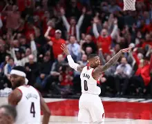 包含开拓者大胜奇才，全队团结配合力挫对手的词条